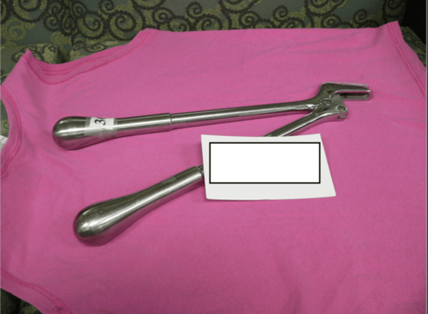 <p>What is this instrument?</p>