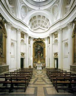 <p>TITLE: San Carlo allo Quatto Fontane</p><p>ARTIST: Francesco Borromini</p><ul><li><p>considered a great rival to Bernini (089)</p></li></ul><p>MATERIALS: stone &amp; stucco</p><p>PERIOD: 1638-1646 CE (BAROQUE)</p><p>PURPOSE: took architecture to new heights with an amplified sense of drama &amp; dynamism with sculptural qualities in architectural form</p><ul><li><p>lower portion: undulates with concave &amp; convex features (creates a 3D effect with deep recessions)</p></li><li><p>upper portion: concave elements</p></li><li><p>the interior is also “in motion” as it resembles the typical central-plan structure, but with more fluidity &amp; have a pulsating feel</p></li><li><p>building plan: a hybrid between a Greek cross &amp; an oval, with a long axis between the entrance &amp; the apse (innovates current Baroque technique through spatial geometry)</p></li></ul>