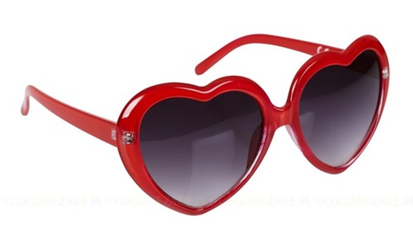 <p>glasses</p>