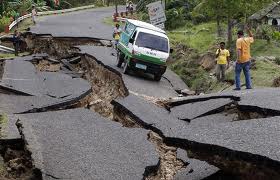 <p>un tremblement de terre</p>