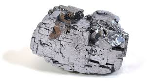 <ul><li><p>SG is heavy</p></li><li><p>Between glass and fingernail</p></li><li><p>3D rhombohedral cleavage</p></li><li><p>Metallic gray streak</p></li><li><p>Shiny, metallic gray</p></li></ul><p></p>