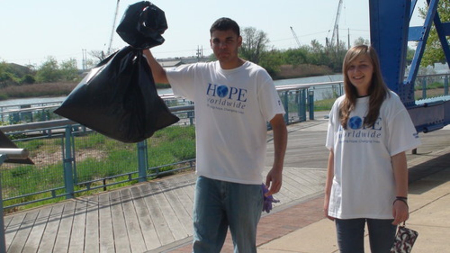 <p>(ph v): dọn dẹp</p>