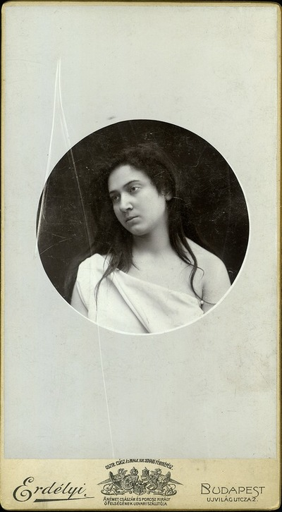 <p>1897</p>