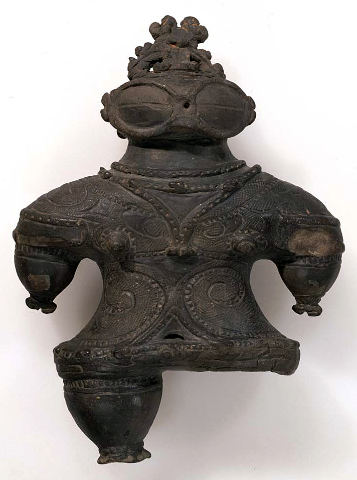 <p>Clay figurines made in the Jōmon period</p>