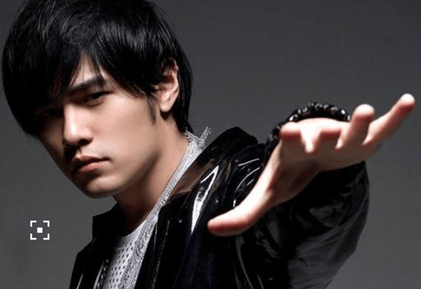 <p>Zhōu Míng — Чжоу Мин (имя человека)</p>