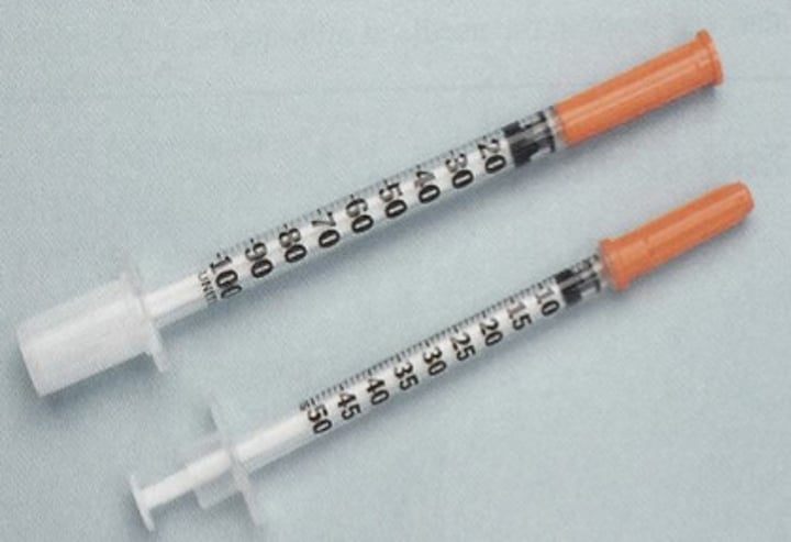 <p>Made for self injections, with insulin unit markings to simplify drawing of measured dose.</p>