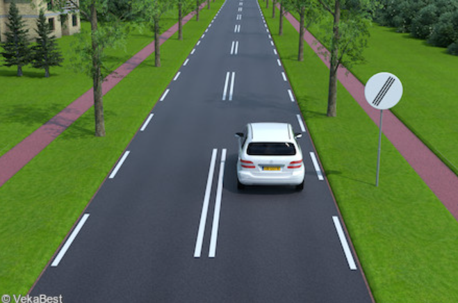 <p><span>You want to drive at 90 kilometres per hour here. Is this allowed?</span></p>