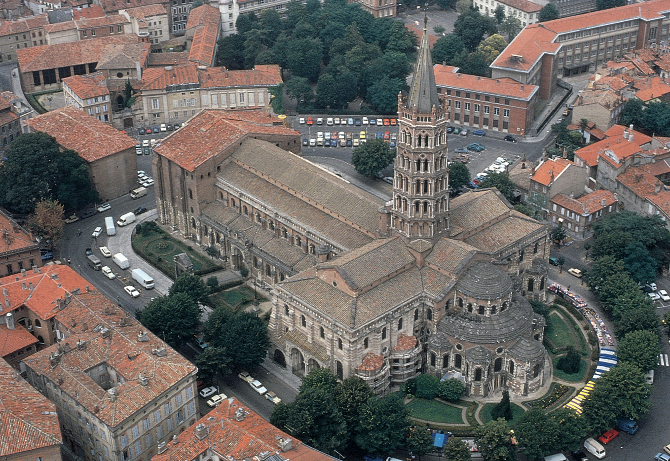 <p>Church of Saint-Sernin, Toulouse, France, ca. 1070-1120; 12-5, 12-6, 12-6a &amp; b, 12-7</p>