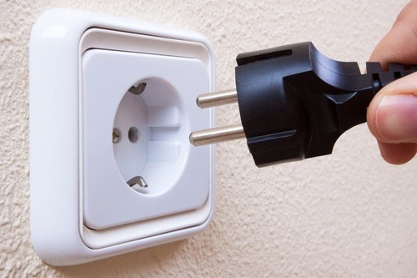 <p>to plug in</p>