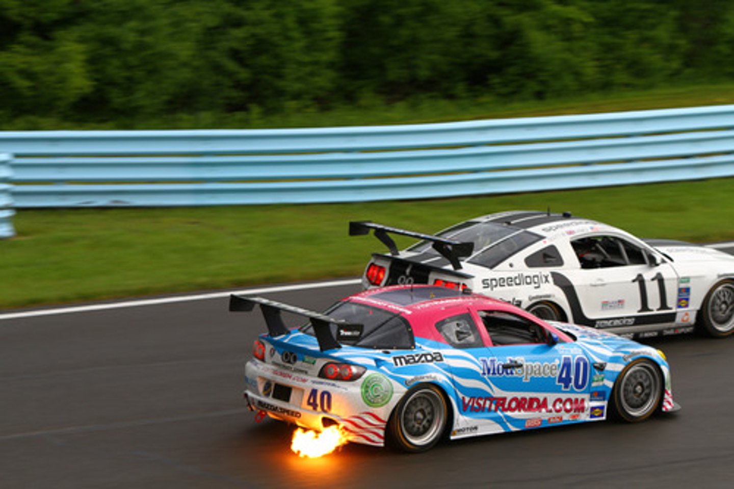 <p>explosión del escape</p>