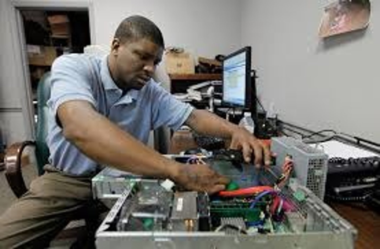 <p>computer technician</p>