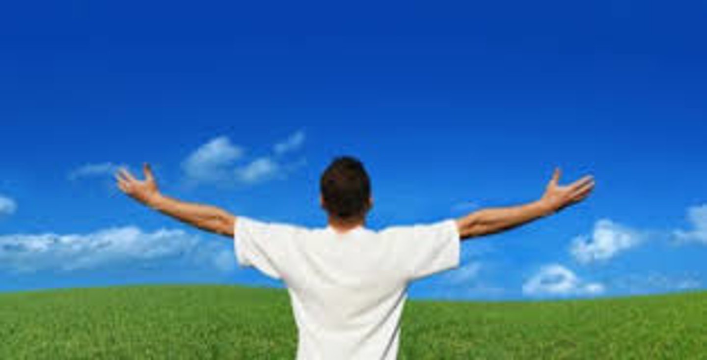 <p>mở mang đầu óc, mở rộng hiểu biết</p><p><span><em>They say that travel ____s the mind.</em></span></p>