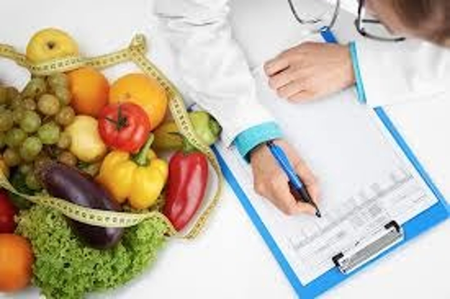 <p>an opinion that someone gives you about what you should do: lời khuyên</p>