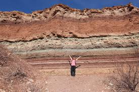 <p>How are sedimentary deposits usually arranged?</p>