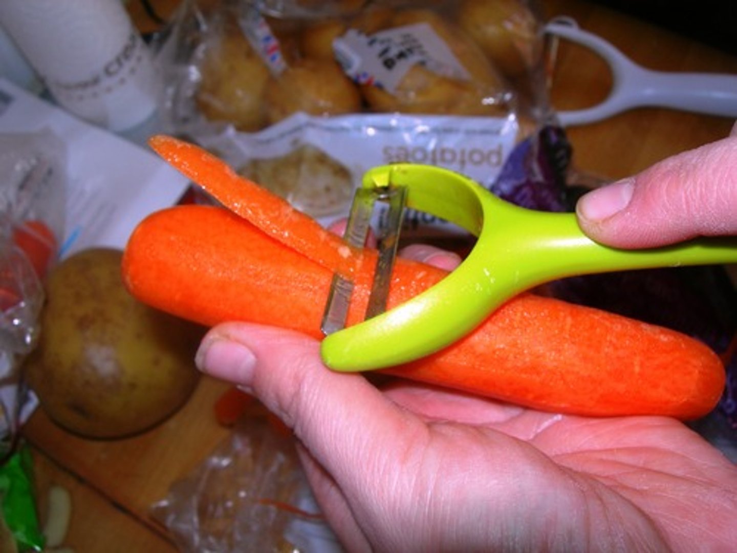 <p>peeler</p>