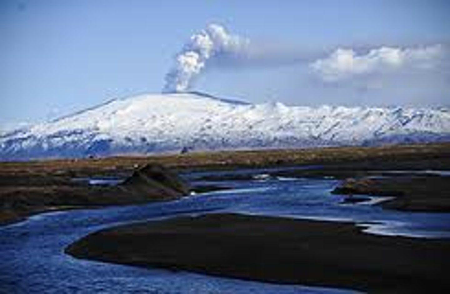 <p>Eruption of this Icelandic volcano caused the cancellation of thousands of trans-Atlantic and European airline flights</p>