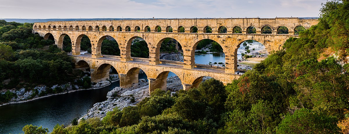 <p>(Roman) Pont du Gard: Made in-</p>
