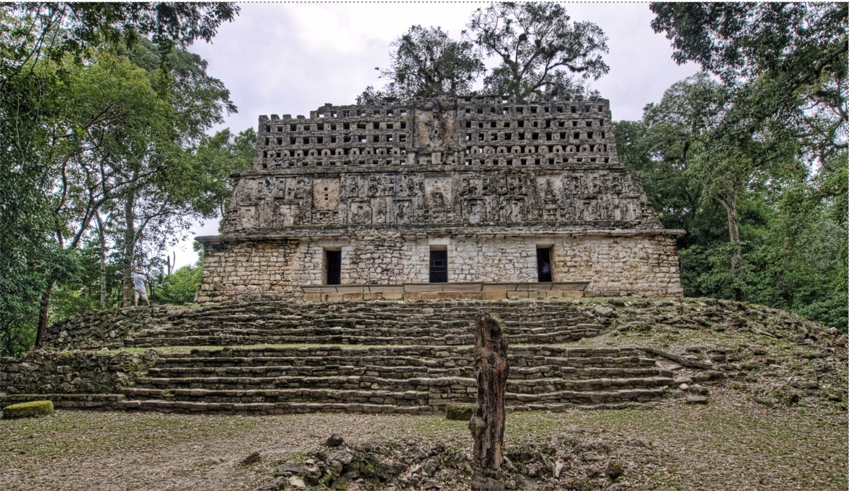 <p>structure 33, yaxchilan</p>