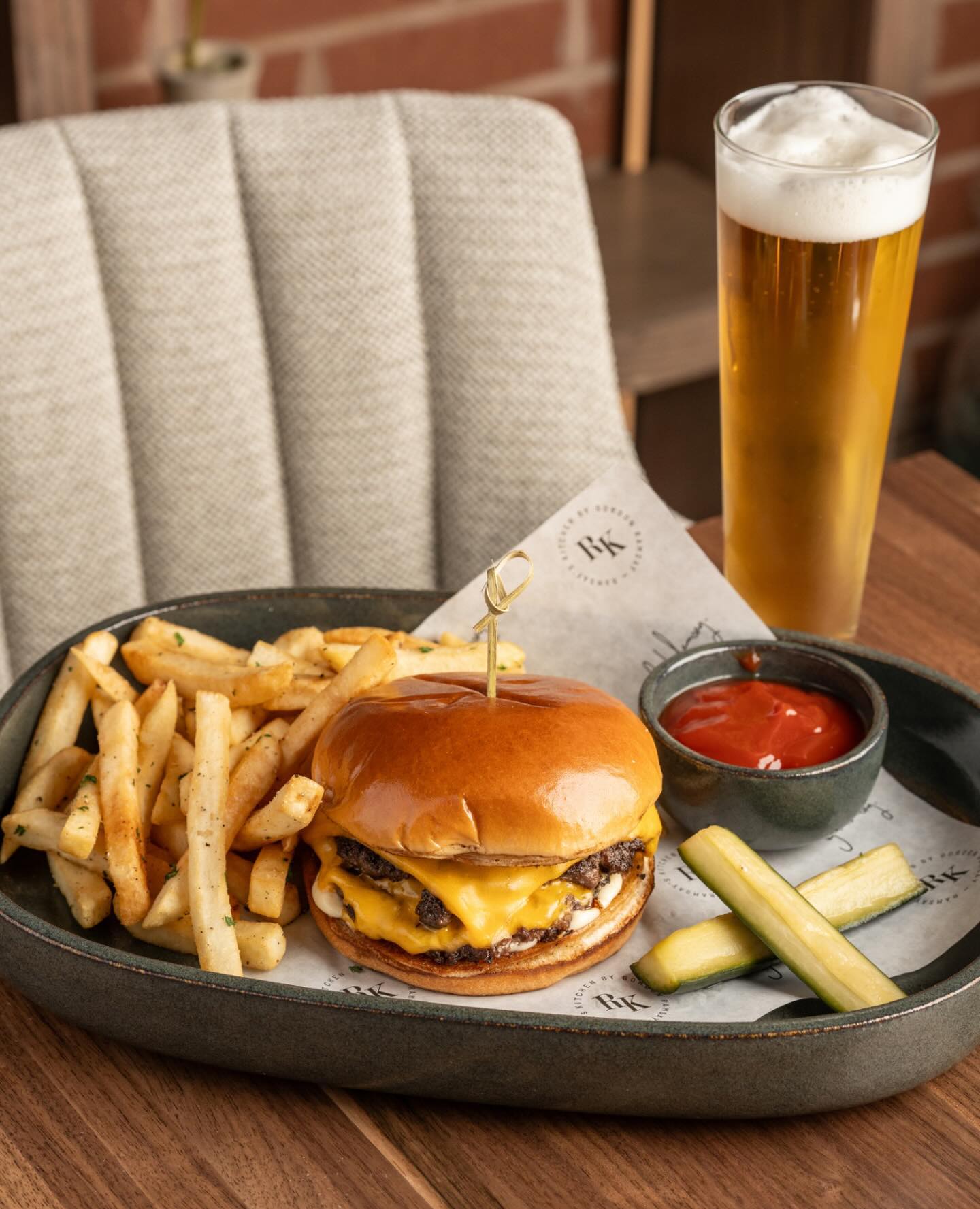 <p>RK Burger</p>