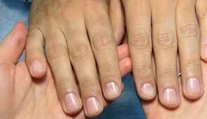 <p>Describe a GENTS/MALE manicure:</p>