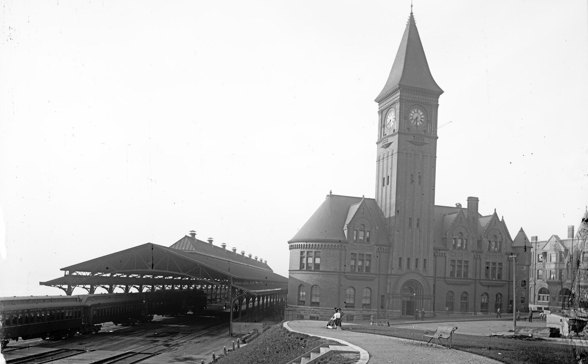 <p>Identify this building</p>