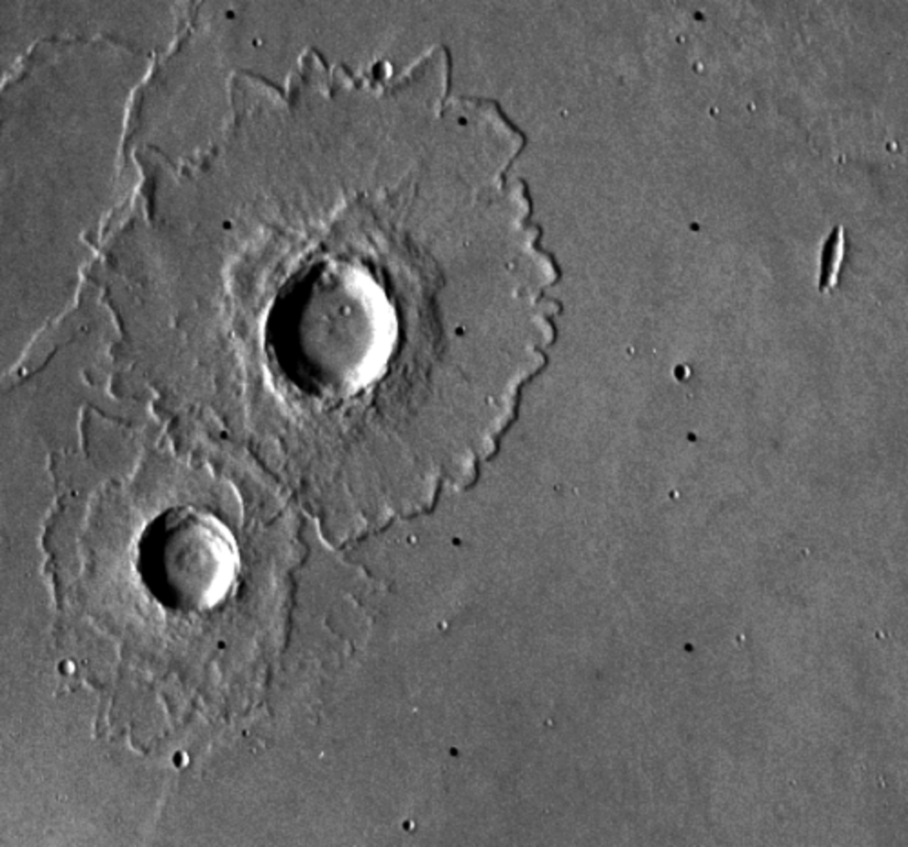 <p>What planet do rampart craters form on?</p>