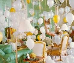 to decorate (the room)