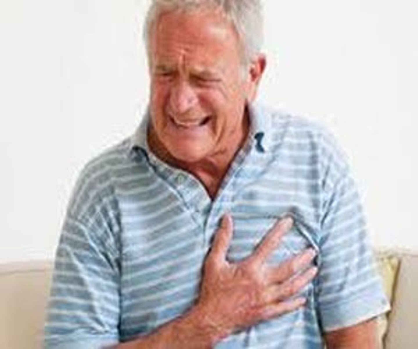 <p>Different for Males and Females. Typically, Chest pain, chest heaviness, pale skin, weak pulse, nausea, vomitting, pain radiating to left arm, indigestion, short of breath, sweating.</p>