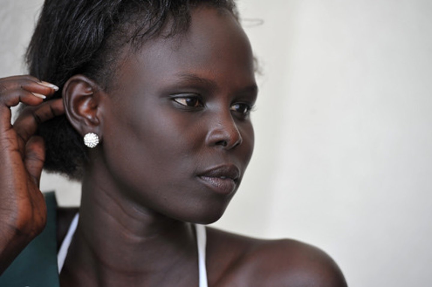 <p>protects folate but allows UV-B in enough to produce Vitamin D</p>