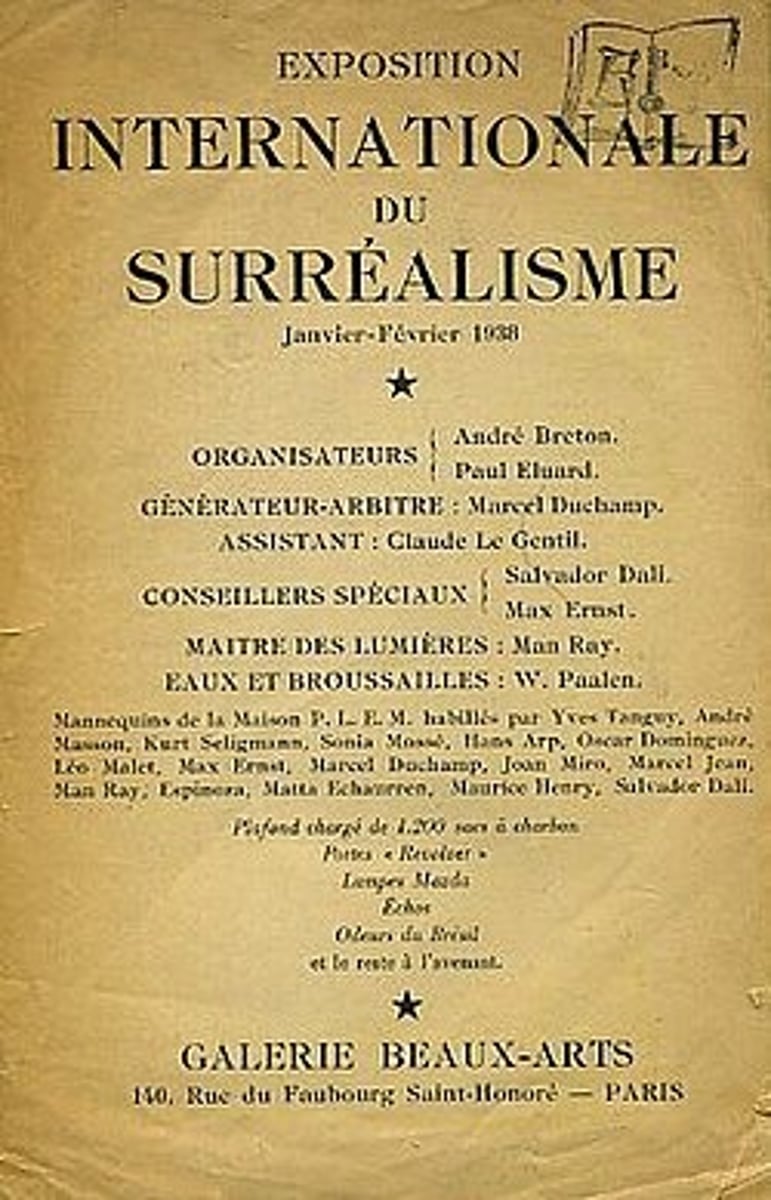 <p>wystawa jako medium</p>