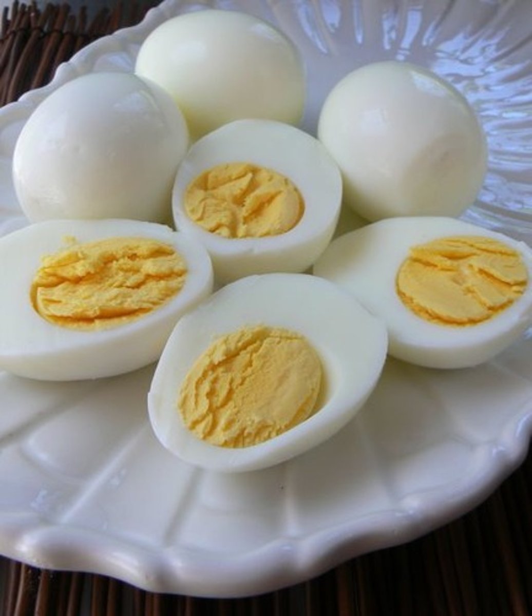 <p>hard-boiled egg</p>