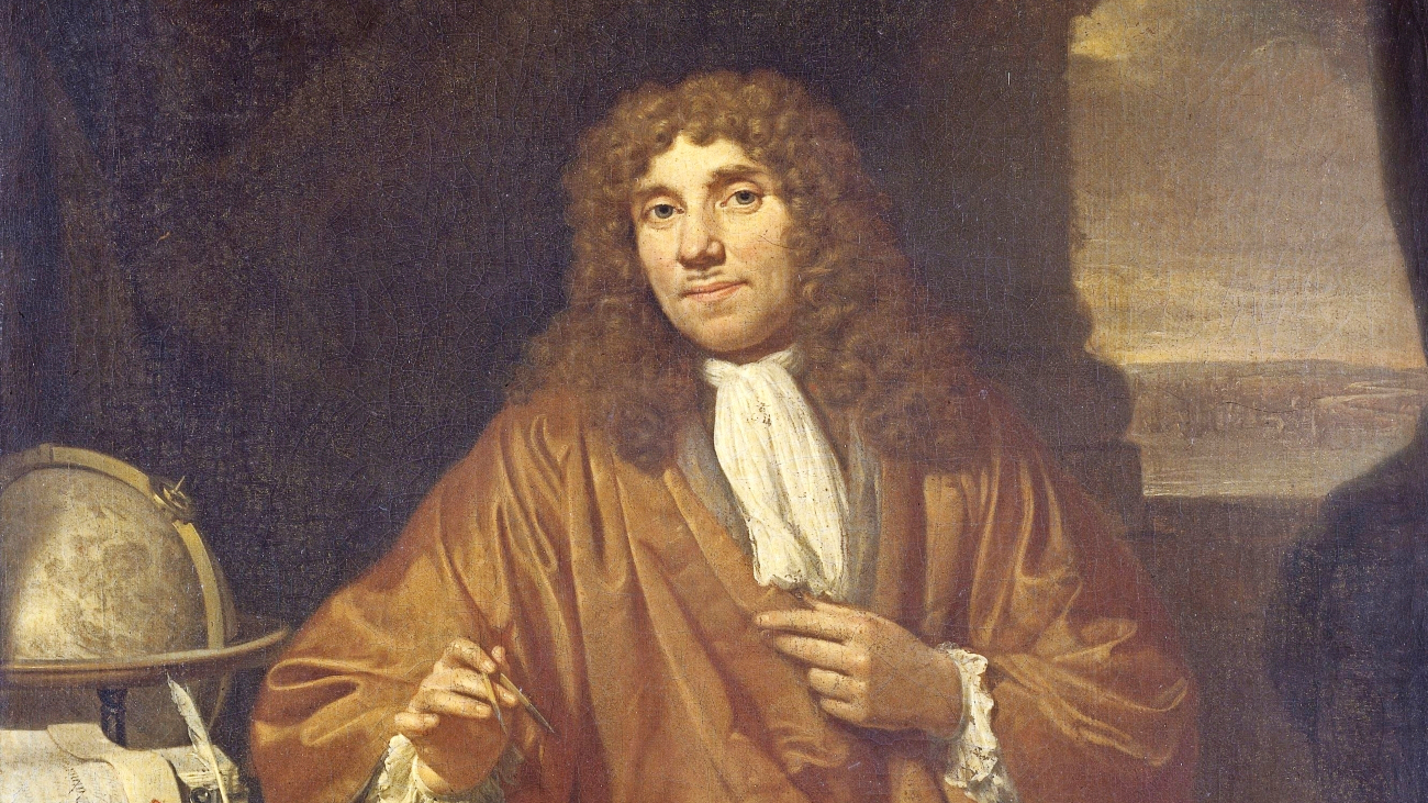 <p>Antonie Van Leeuwenhoek</p>