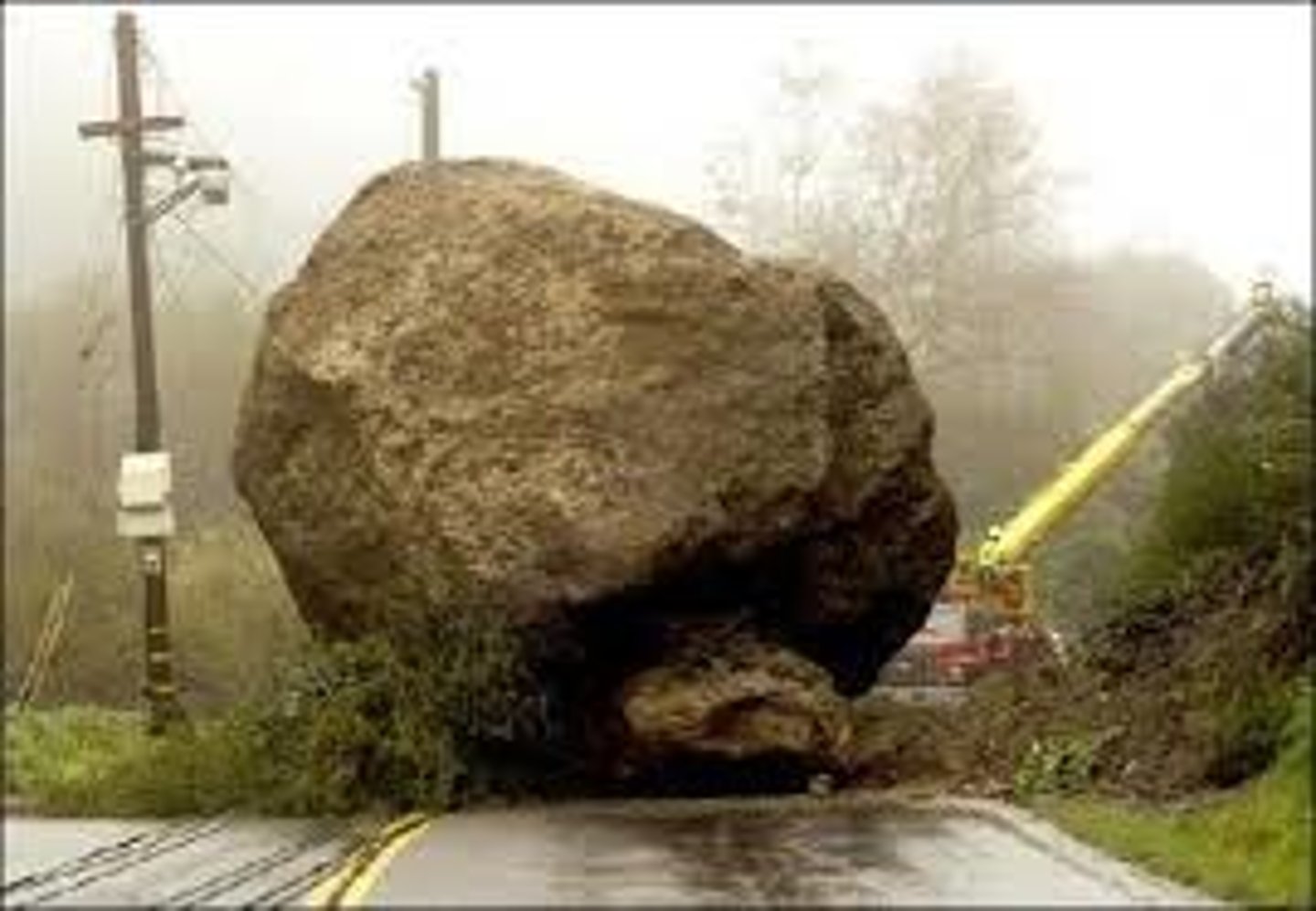 <p>an obstacle that hinders or blocks migration</p>