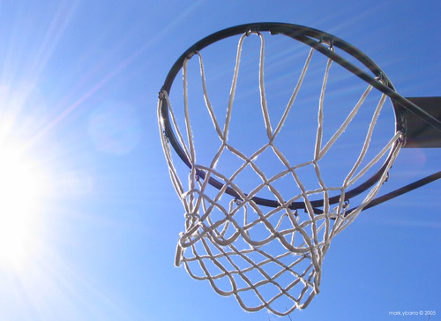 <p>rìa, cạnh</p><p>+ The storytelling and music work together to keep viewers on the edge of their seats while encouraging reflection and compassion.</p><p>+ Kể chuyện và âm nhạc làm việc cùng nhau để giữ người xem hồi hộp trong khi khuyến khích sự suy ngẫm và lòng trắc ẩn.</p>