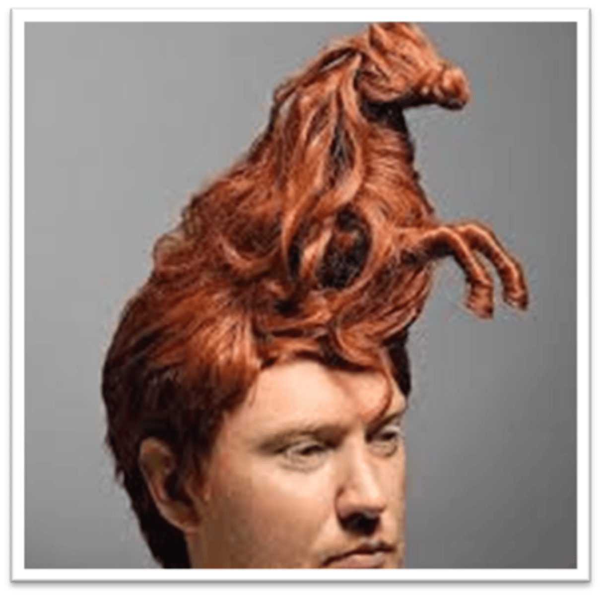 <p>lố bịch, nực cười | Ex: A ludicrous idea.</p>