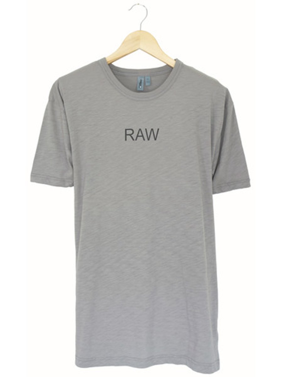 <p>short sleeve shirt</p>