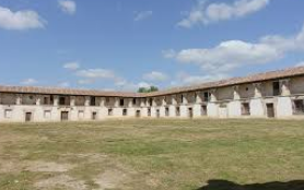 <p><span>&nbsp; </span>Was created in the early 18<sup>th </sup>century as part of Juan de Goyeneche’s ambitius industrial and urban project, designed by Jose Benito de Churriguera.</p><p>It served as a central space for public evenets and festivals, reflecting the Baroque traditions of incorporating grand palzas into urban designs to promote social interaction and community life.</p><p>Back plaza</p>