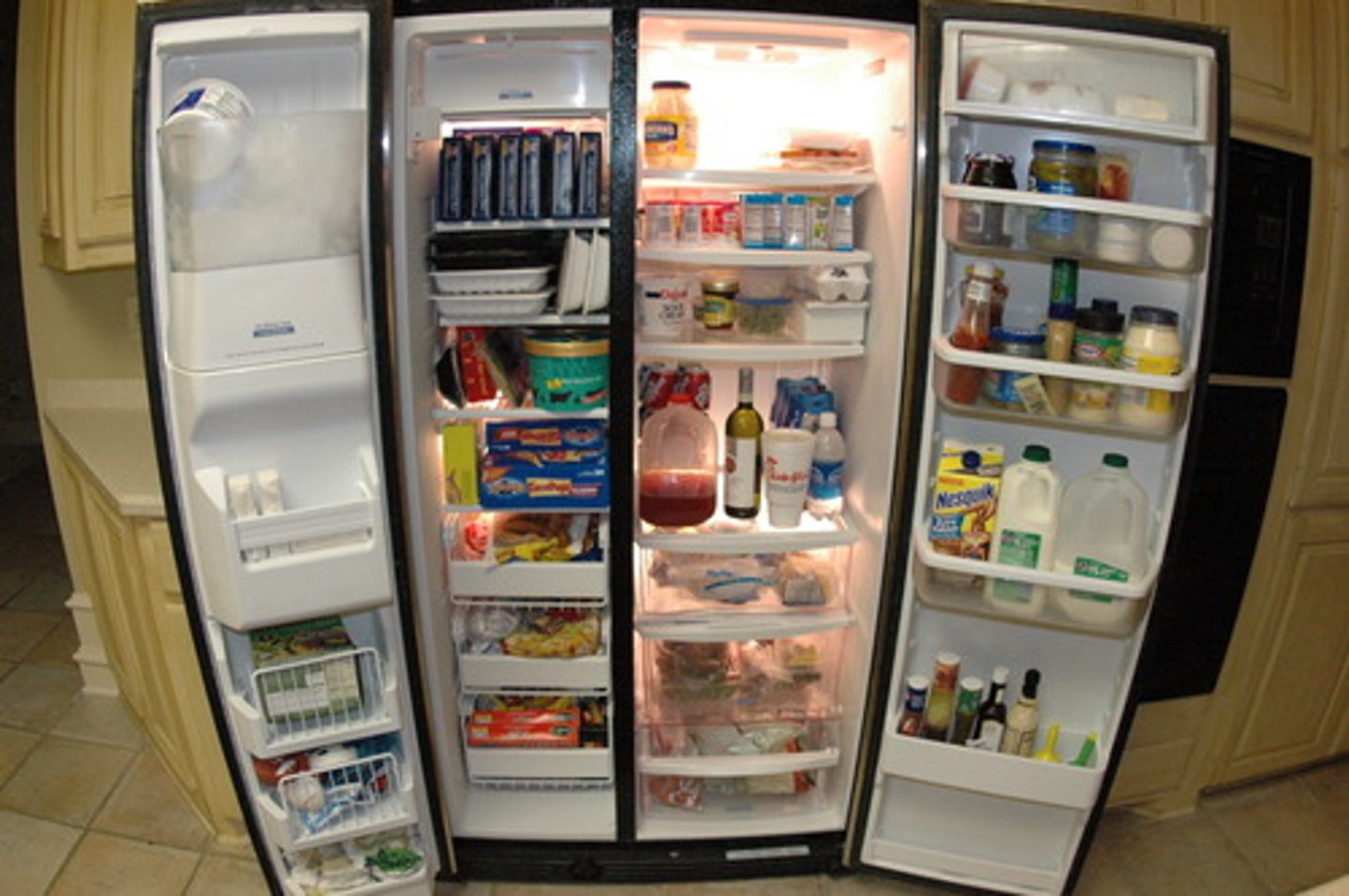 <p>refrigerator, freezer</p>