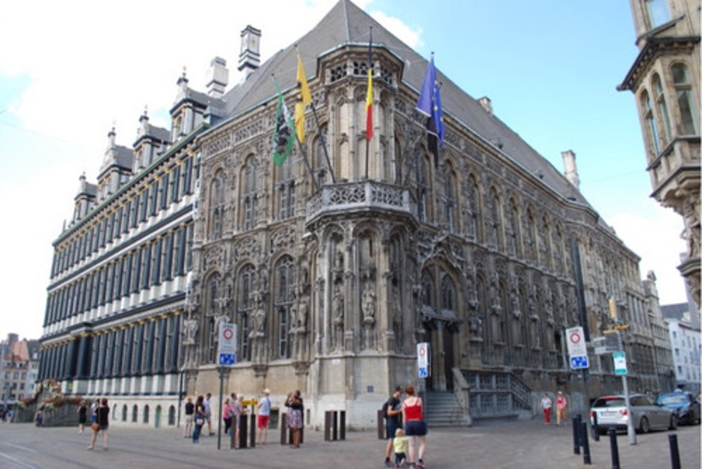 <p>Its late Gothic right side was built by Rombout Keldermans and Dominik van Waghemakere from 1482-1539. The left side, which is simpler and more classical, was constructed in 1635.</p>