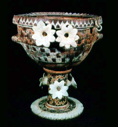 <p>Kamares ware “fruitstand” from Phaistos</p>