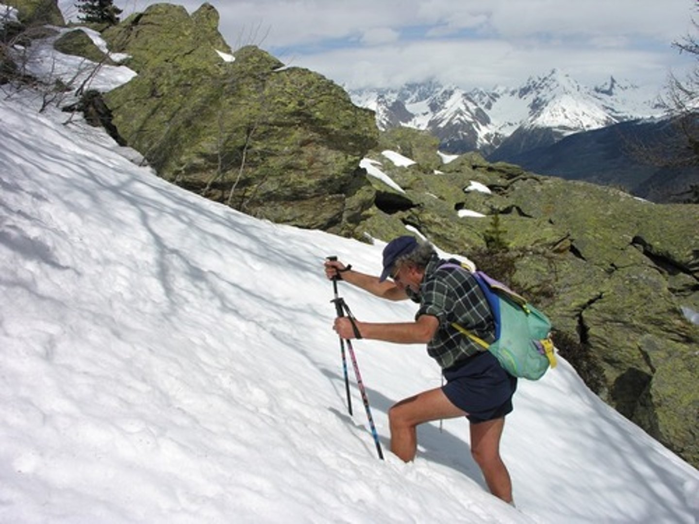 <ol><li><p><strong>needing a lot of time and effort.</strong> — "Writing the report was a laborious task."</p></li><li><p><strong>showing signs of great physical or mental effort.</strong> — "He took a few laborious steps after the long climb."</p></li></ol><p>Collocations</p><ul><li><p>laborious process — "Learning a new language can be a laborious process."</p></li><li><p>laborious task — "They finished the laborious task before the deadline."</p></li></ul><p>Synonyms</p><ul><li><p>arduous — "It was an arduous journey through the mountains."</p></li><li><p>strenuous — "Moving the heavy furniture was a strenuous job."</p></li></ul><p>Antonyms</p><ul><li><p>easy — "The instructions were easy to follow."</p></li><li><p>effortless — "She gave an effortless performance on stage."</p></li></ul><p></p>