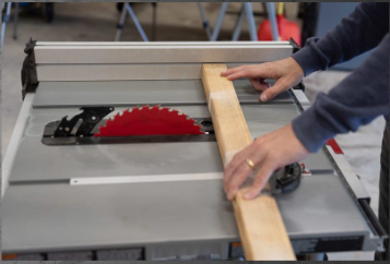 <p>Table Saw</p>
