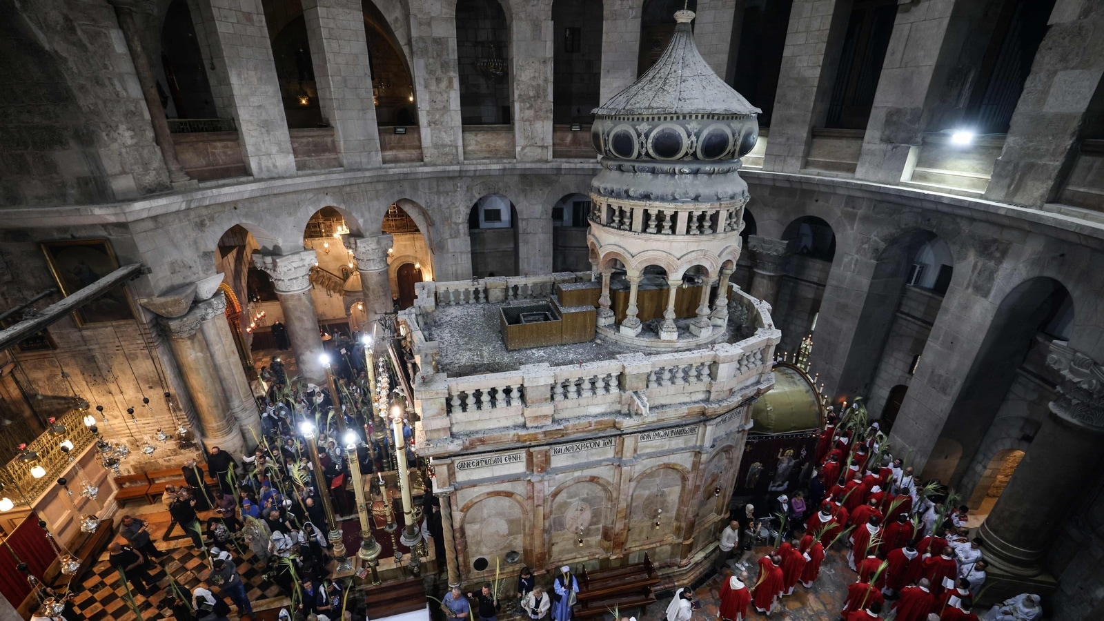<p><span style="font-family: Calibri; font-size: 21.6px; color: rgb(0, 0, 0);">Church of the Holy Sepulchre, Jerusalem, Israel/Palestine, 4th century CE</span></p>