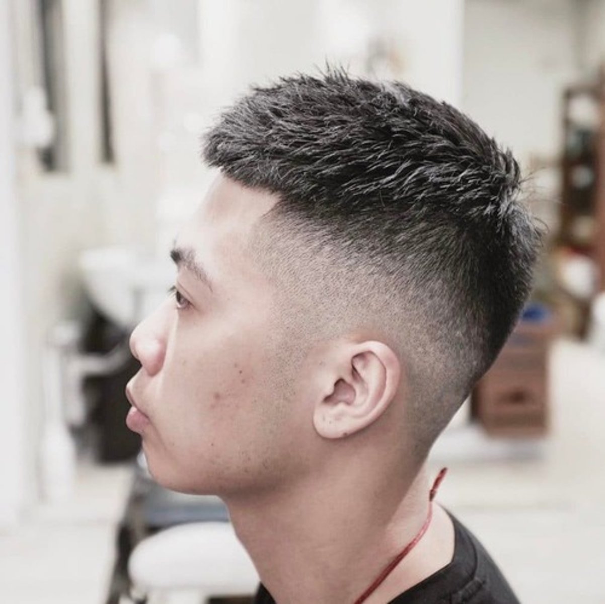 <p>kortgeschoren haar</p>