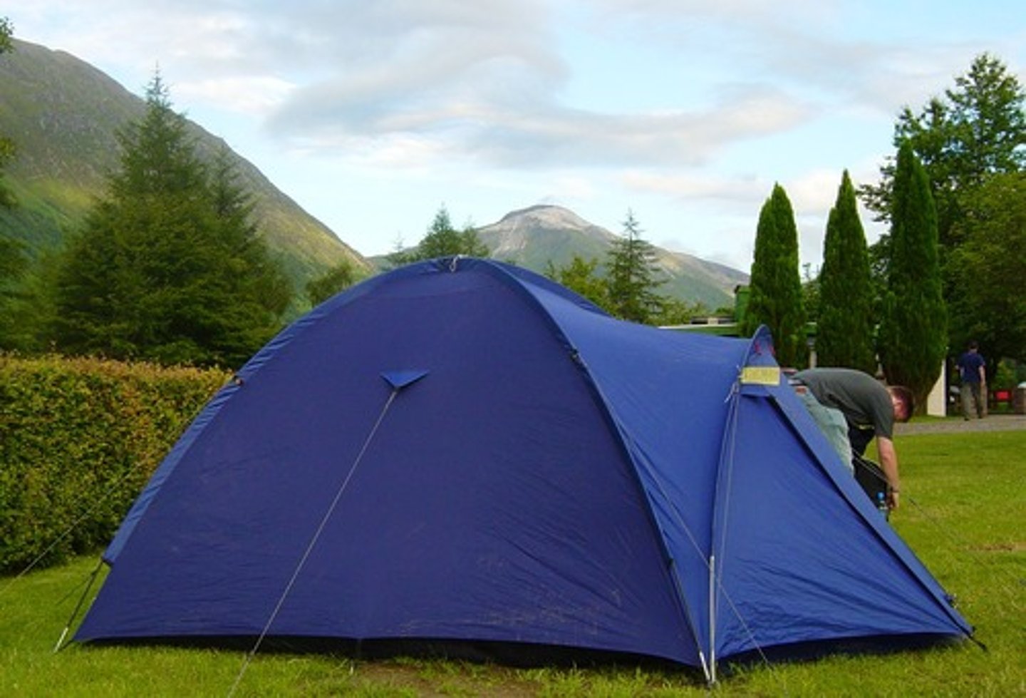 <p>[tent]cái lều</p>
