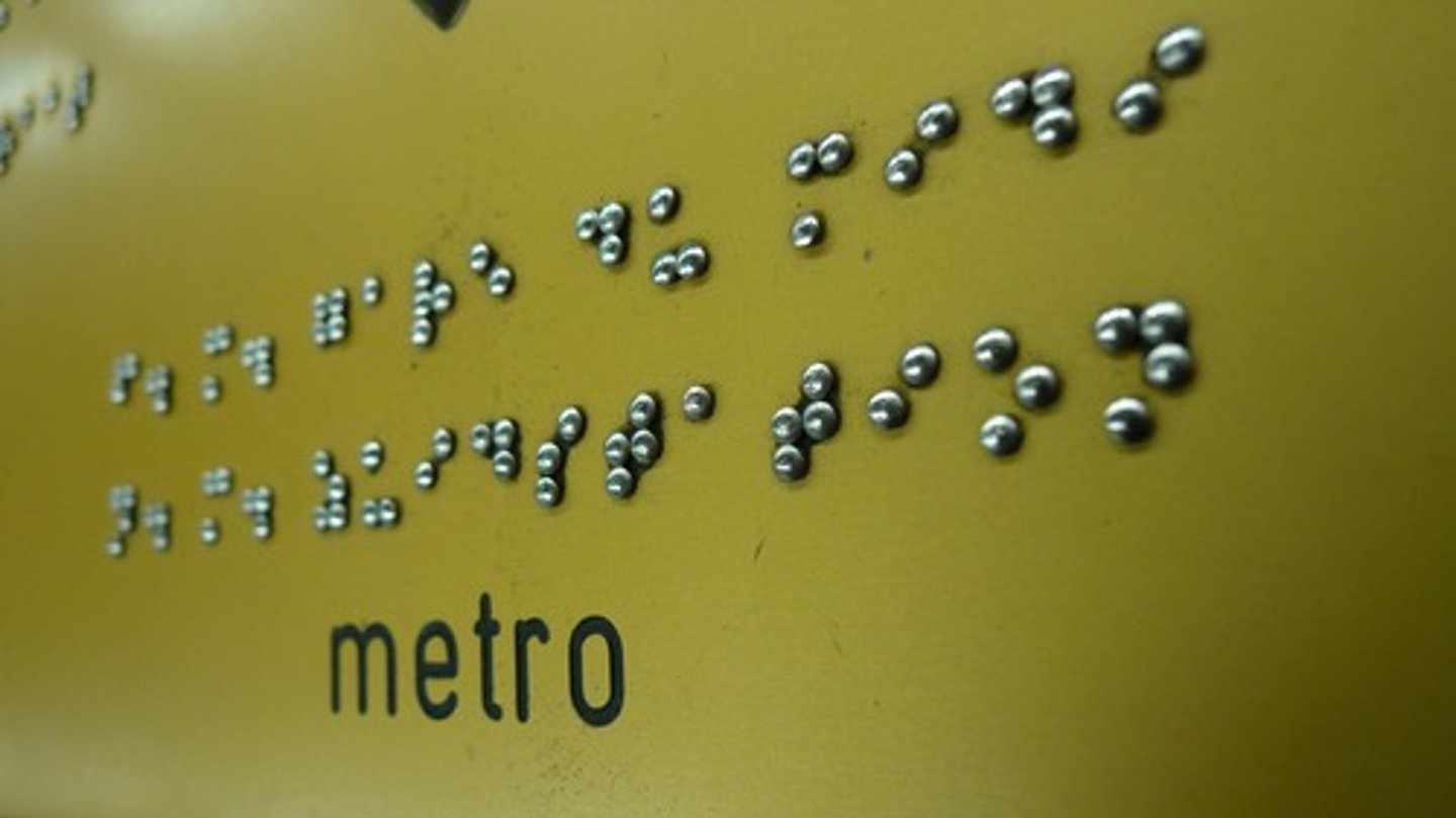<p>Braille</p>