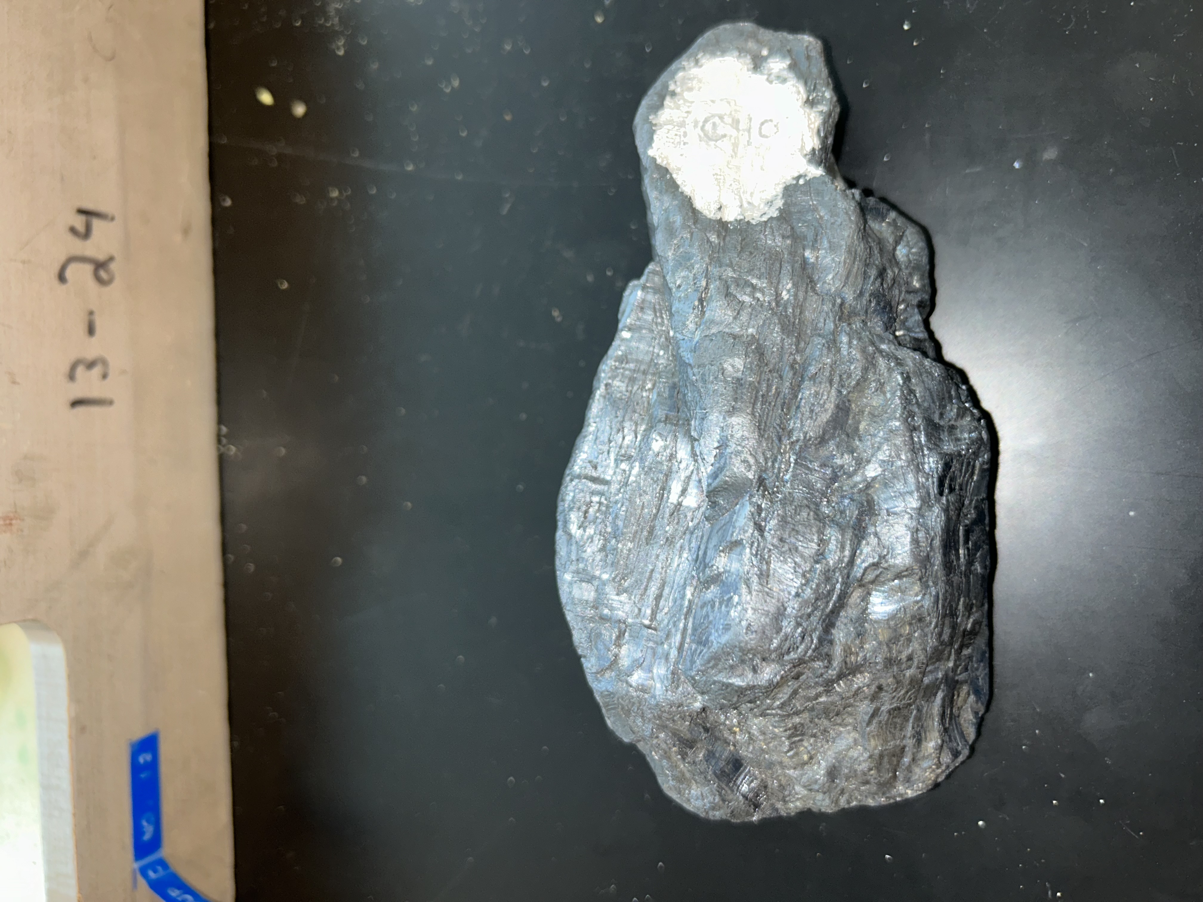 <p>metallic luster </p><p>grey streak</p><p>hardness of 2 </p><p><span>Crystals Shaped like Slender Prisms</span></p>