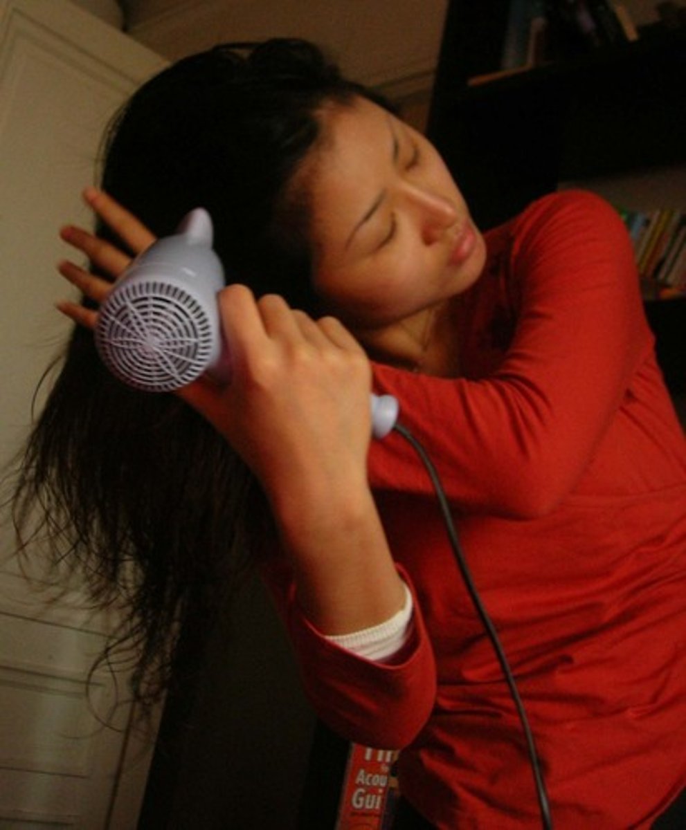 <p>to dry one's hair</p>