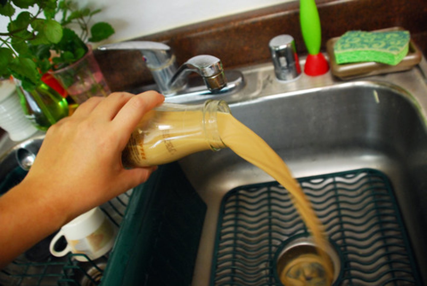 <p>A wasteful or good-for-nothing person</p>
