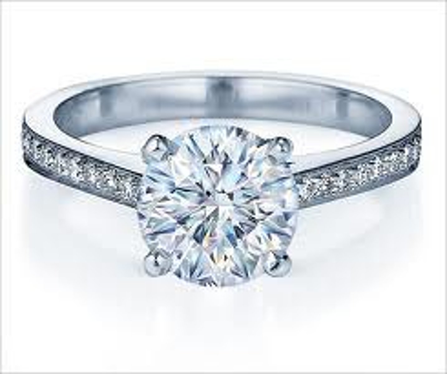 <p>engagement ring</p>
